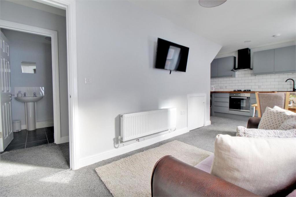 Nelson By The Docks Serviced Apartments By Roomsbooked Gloucester Esterno foto